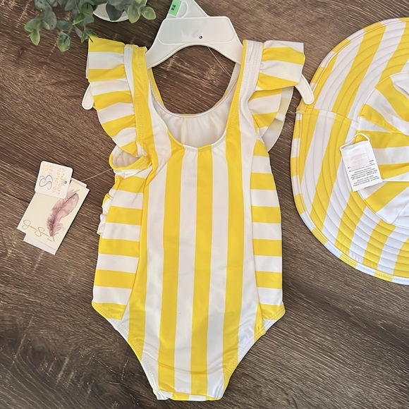 ☀️NEW Jessica Simpson Baby Girl Swimsuit with Sun hat - UPF 50+ -Sizes 18M & 24M - Picture 7 of 12